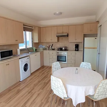 5 Min To The Shared - Private In 3 Bdr Larnaca