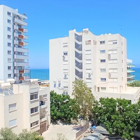 Apartment 5 Min To The Shared Incl Netflix - Private In 3 Bdr Larnaca