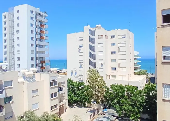 Appartamento 5 Min To The Shared - Private In 3 Bdr Larnaca
