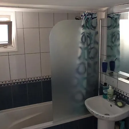 Apartmán 5 Min To The Shared - Private In 3 Bdr